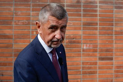 Президент Чехії Павел та лідер партії ANO Бабіш проголосували на виборах Президент Чехії Павел та лідер партії ANO Бабіш проголосували на виборах