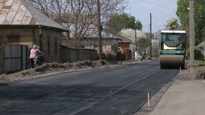 "Капітального ремонту не буде, у пріоритеті — підтримка ЗСУ": як ремонтують дороги у Ніжині "Капітального ремонту не буде, у пріоритеті — підтримка ЗСУ": як ремонтують дороги у Ніжині