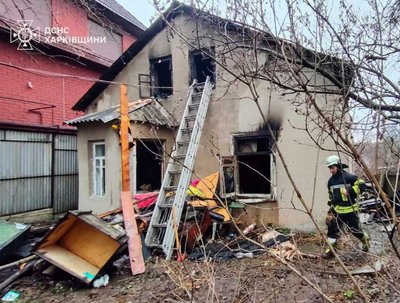 Вранці 2 лютого у приватному будинку в Шевченківському районі Харкова зайнялася загорілася пожежа Вранці 2 лютого у приватному будинку в Шевченківському районі Харкова зайнялася загорілася пожежа
