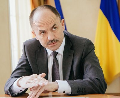 Надбавки, доплати і премії: скільки заробляють мери міст Закарпаття Надбавки, доплати і премії: скільки заробляють мери міст Закарпаття