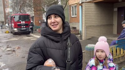 У Черкасах уламки "шахеда" влучили у балкон багатоповерхівки