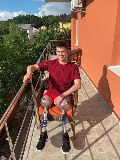 "Прийшов до тями, подивився на ноги, а їх немає" — військовослужбовець 95 десантно-штурмової бригади Микола Тарасенко "Прийшов до тями, подивився на ноги, а їх немає" — військовослужбовець 95 десантно-штурмової бригади Микола Тарасенко
