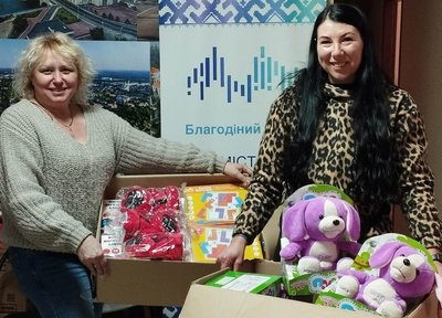 "Ми робимо все для перемоги й чекаємо на неї". Інтерв'ю з волонтеркою з Нової Каховки "Ми робимо все для перемоги й чекаємо на неї". Інтерв'ю з волонтеркою з Нової Каховки
