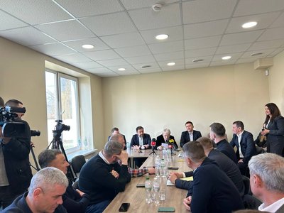 "Ми будемо змушені закрити сміттєпереробний завод у Житомирі, ми не будемо працювати у збиток", — керівник Євгеній Барах "Ми будемо змушені закрити сміттєпереробний завод у Житомирі, ми не будемо працювати у збиток", — керівник Євгеній Барах