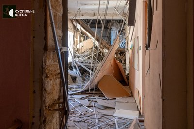 Пошкоджені кабінети та дистанційка: що відомо про наслідки вибуху в Одеському юридичному ліцеї Пошкоджені кабінети та дистанційка: що відомо про наслідки вибуху в Одеському юридичному ліцеї