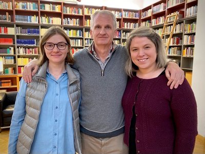 Історії, що наближають до правди: історикиня Кетрін Янгер про архівний імпульс після повномасштабного вторгнення