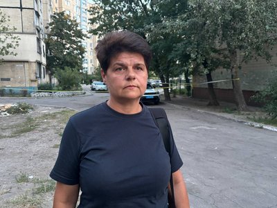 У Кам'янському на Дніпропетровщині поліція наїхала на чоловіка, який ліг на асфальт: деталі У Кам'янському на Дніпропетровщині поліція наїхала на чоловіка, який ліг на асфальт: деталі