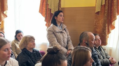 “Ми проти закриття школи": батьки відстоюють роботу спецшколи у селі Чудель на Рівненщині