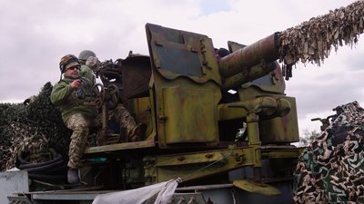 Сон за можливості, якої немає: як на Чернігівщині, де тривога 27 днів на місяць, працюють екіпажі ППО Сон за можливості, якої немає: як на Чернігівщині, де тривога 27 днів на місяць, працюють екіпажі ППО