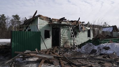 Жінка загинула внаслідок атаки РФ на Чернігівщині: місцеві жителі про атаку 2 березня Жінка загинула внаслідок атаки РФ на Чернігівщині: місцеві жителі про атаку 2 березня