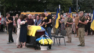 У Рівному попрощалися з військовим Андрієм Дятликом У Рівному попрощалися з військовим Андрієм Дятликом