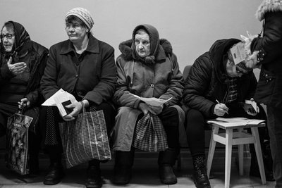 "Працювала у бронежилеті": історія чернівчанки, яка лікує цивільних на деокупованих територіях "Працювала у бронежилеті": історія чернівчанки, яка лікує цивільних на деокупованих територіях