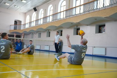 У Сумах відбувся турнір з дисципліни волейбол сидячи У Сумах відбувся турнір з дисципліни волейбол сидячи