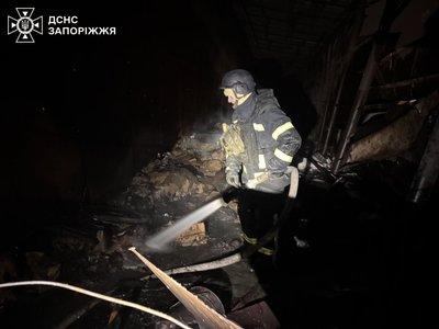 У Запорізькі області через обстріли РФ сталося дев'ять пожеж: є поранені У Запорізькі області через обстріли РФ сталося дев'ять пожеж: є поранені