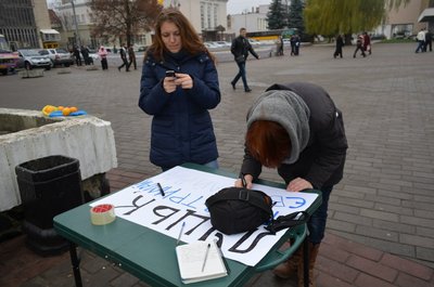 "Підростаюче покоління сприйматиме ці події інакше": історія учасниці Євромайдану у Луцьку
