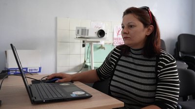 "Хочеться віддати все". Історія вчительки з Херсонщини, яка стала волонтеркою і підтримує громаду та військових "Хочеться віддати все". Історія вчительки з Херсонщини, яка стала волонтеркою і підтримує громаду та військових