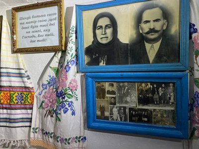 Буковинка створила музей народного мистецтва та побуду в своєму гаражі