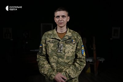 "Ось граната, чека — в полон не здамся": інтервʼю з Героєм України Денисом Чубаревим "Ось граната, чека — в полон не здамся": інтервʼю з Героєм України Денисом Чубаревим