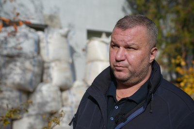 Херсон, обстріли, дах, ремонт, Максим Курчик, ХОКАРС Херсон, обстріли, дах, ремонт, Максим Курчик, ХОКАРС