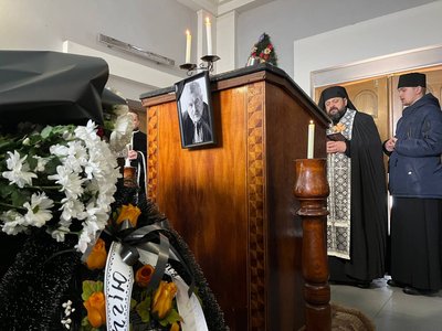 В Ужгороді прощаються з істориком Сергієм Федакою В Ужгороді прощаються з істориком Сергієм Федакою