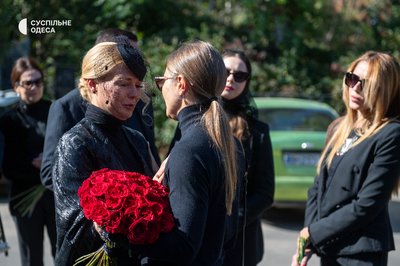 «Сам залишився на містку»: в Одесі попрощалися з капітаном Олексієм Сідоруком, який загинув після удару дрона «Сам залишився на містку»: в Одесі попрощалися з капітаном Олексієм Сідоруком, який загинув після удару дрона
