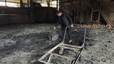 Збитки на 100 тисяч доларів та позов проти РФ: підприємець із Хмельницького відновлює бізнес після атаки Збитки на 100 тисяч доларів та позов проти РФ: підприємець із Хмельницького відновлює бізнес після атаки