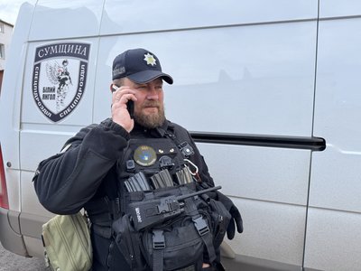 "Хоч в руїни, все одно повернуся": евакуація жителів прикордоння Сумщини "Хоч в руїни, все одно повернуся": евакуація жителів прикордоння Сумщини