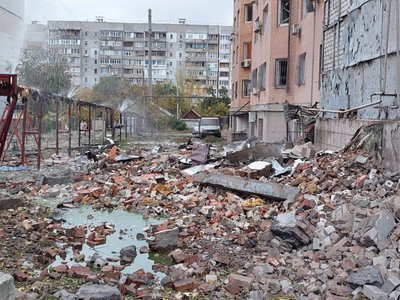 Російські війська вчергове обстріляли Миколаїв: зафіксовані влучання в багатоповерхівки Російські війська вчергове обстріляли Миколаїв: зафіксовані влучання в багатоповерхівки