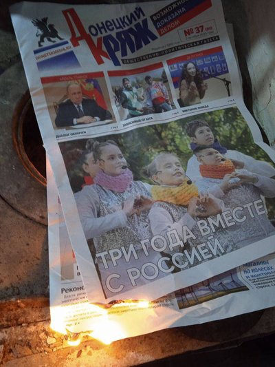 "Донецьк — українське місто". Активісти "Жовтої Стрічки" провели акцію в окупації "Донецьк — українське місто". Активісти "Жовтої Стрічки" провели акцію в окупації