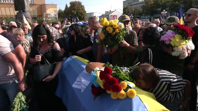 У Рівному попрощалися з військовим Тарасом Наумчуком У Рівному попрощалися з військовим Тарасом Наумчуком