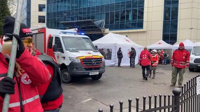 Майже 50 поранених і загиблі: Київ оговтується після повітряної атаки РФ Майже 50 поранених і загиблі: Київ оговтується після повітряної атаки РФ