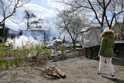 Російський “шахед” влучив у приватному секторі Шостки: що розповідають очевидці Російський “шахед” влучив у приватному секторі Шостки: що розповідають очевидці
