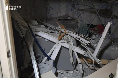 "Спочатку я виніс дитину, потім побіг гасити": мешканець багатоповерхівки про атаку РФ на Одесу 1 червня "Спочатку я виніс дитину, потім побіг гасити": мешканець багатоповерхівки про атаку РФ на Одесу 1 червня