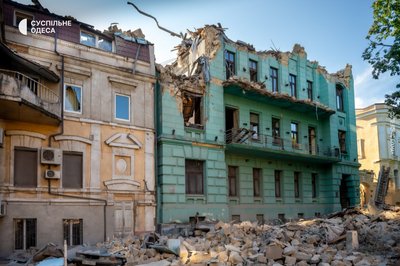 В Одесі демонтують пошкоджені будинки внаслідок російських атак: що відомо