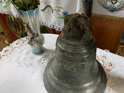 Дзвін, двоє братів знайшли дзвін Дзвін, двоє братів знайшли дзвін