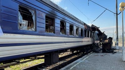 "Тіло було дуже понівечене": внаслідок удару по вокзалу у Шостці загинув житель Чернігівщини "Тіло було дуже понівечене": внаслідок удару по вокзалу у Шостці загинув житель Чернігівщини