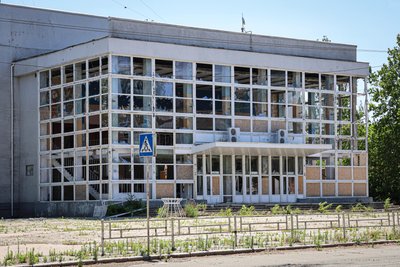 Два обличчя Херсона. Місто, яке живе попри війну — у фото за тиждень