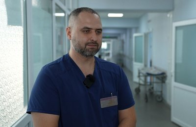 "Все, що вони роблять — це подвиг": у Черкасах вшанували загиблих медиків "Все, що вони роблять — це подвиг": у Черкасах вшанували загиблих медиків