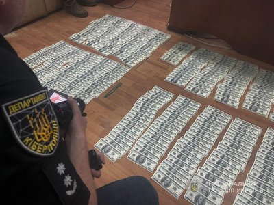 Поліція Сумщини викрила схему онлайн-шахрайства з фейковою криптобіржею