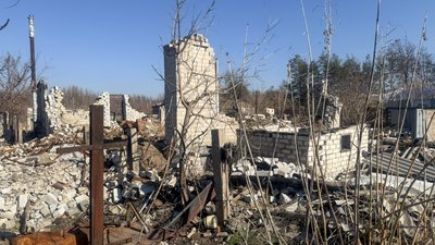 Вигорілий будинок селище Ярова Лиманська громада Донецька область 7 березня 2025 рік Вигорілий будинок селище Ярова Лиманська громада Донецька область 7 березня 2025 рік