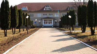 Красноїльський ліцей імені Алєксандру Ілскі Красноїльський ліцей імені Алєксандру Ілскі
