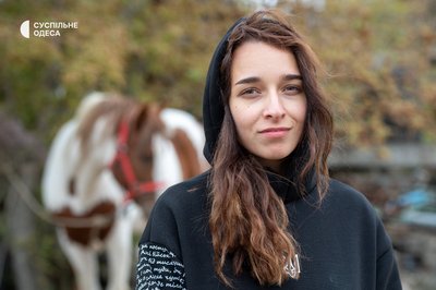Коні, спокій і довіра: як ветерани-прикордонники на Одещині проходять реабілітацію Коні, спокій і довіра: як ветерани-прикордонники на Одещині проходять реабілітацію
