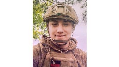 На Чернігівщині 2 липня поховали чотирьох бійців На Чернігівщині 2 липня поховали чотирьох бійців