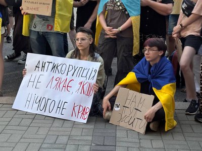 Обстріли, збиті БпЛА, можливе нашестя сарани, четвертий день протестів. Головні новини Дніпра та області 25 липня Обстріли, збиті БпЛА, можливе нашестя сарани, четвертий день протестів. Головні новини Дніпра та області 25 липня
