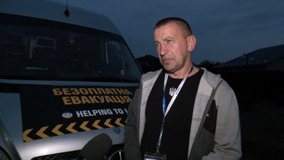 Як українці виїжджають з окупованих територій: перетин кордону і транзитний центр на Волині Як українці виїжджають з окупованих територій: перетин кордону і транзитний центр на Волині