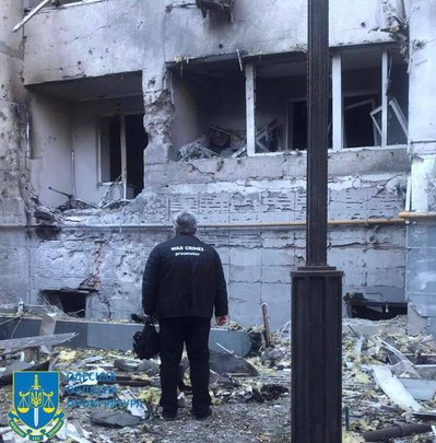 Нічна атака БпЛА на Одесу: пошкоджені багатоповерхівки, травмована одна людина Нічна атака БпЛА на Одесу: пошкоджені багатоповерхівки, травмована одна людина
