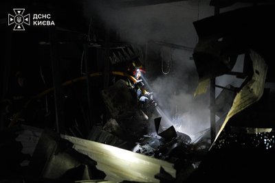 Ракетно-дронова атака РФ на Київ та область: є загиблі й поранені та численні руйнування Ракетно-дронова атака РФ на Київ та область: є загиблі й поранені та численні руйнування