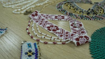 Діляться досвідом та емоціями: клуб вишивальниць у Вінниці об'єднав понад 40 жінок Діляться досвідом та емоціями: клуб вишивальниць у Вінниці об'єднав понад 40 жінок
