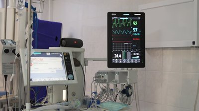 Трансплантація серця і нирок: у Вінниці лікарі за добу врятували три життя Трансплантація серця і нирок: у Вінниці лікарі за добу врятували три життя