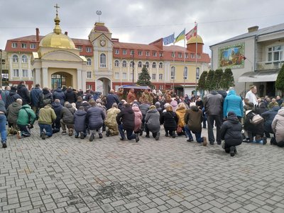 "Ніколи нічого не боявся": у Луцьку попрощалися з 52-річним гранатометником Сергієм Гавруком "Ніколи нічого не боявся": у Луцьку попрощалися з 52-річним гранатометником Сергієм Гавруком